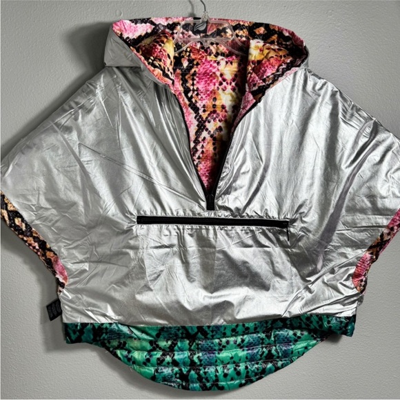 Think Royln HEROINE Hooded Quilted Puffer Ski Pullover Jacket Poncho - Picture 11 of 13